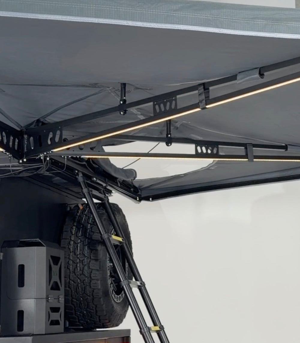 Opening Hatch for Easy Access into Rooftop Tent